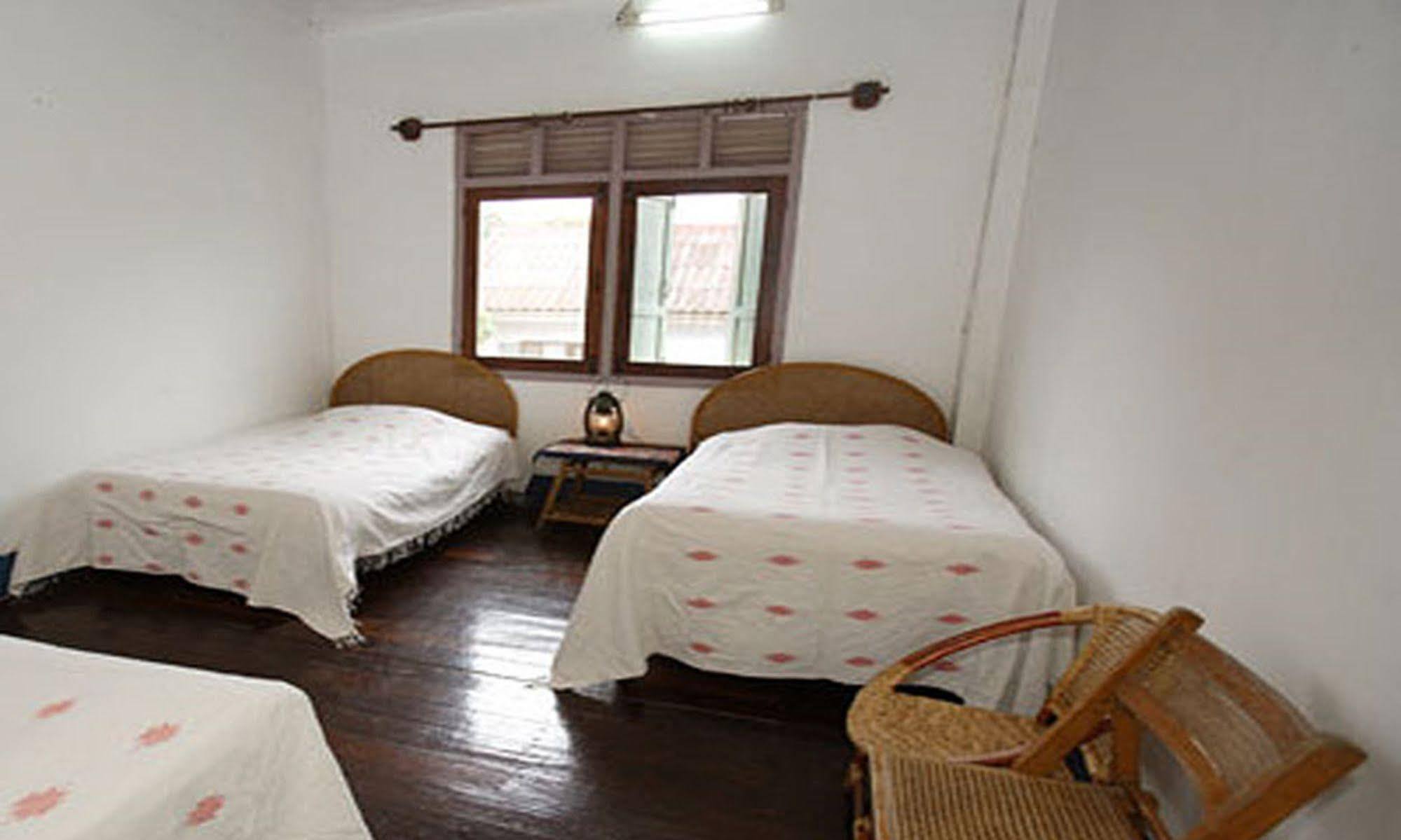 Vanvisa Guesthouse Luang Prabang Bagian luar foto