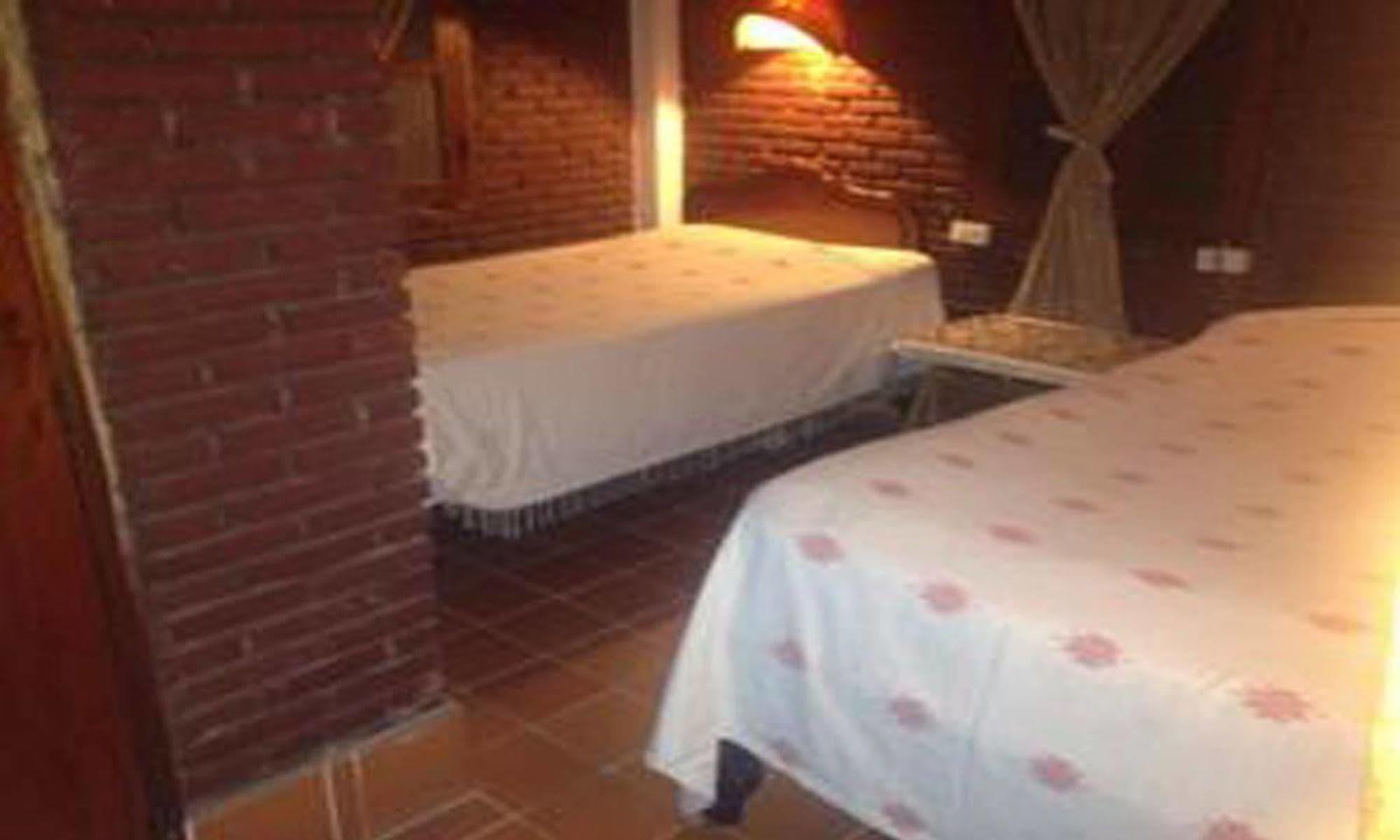 Vanvisa Guesthouse Luang Prabang Bagian luar foto