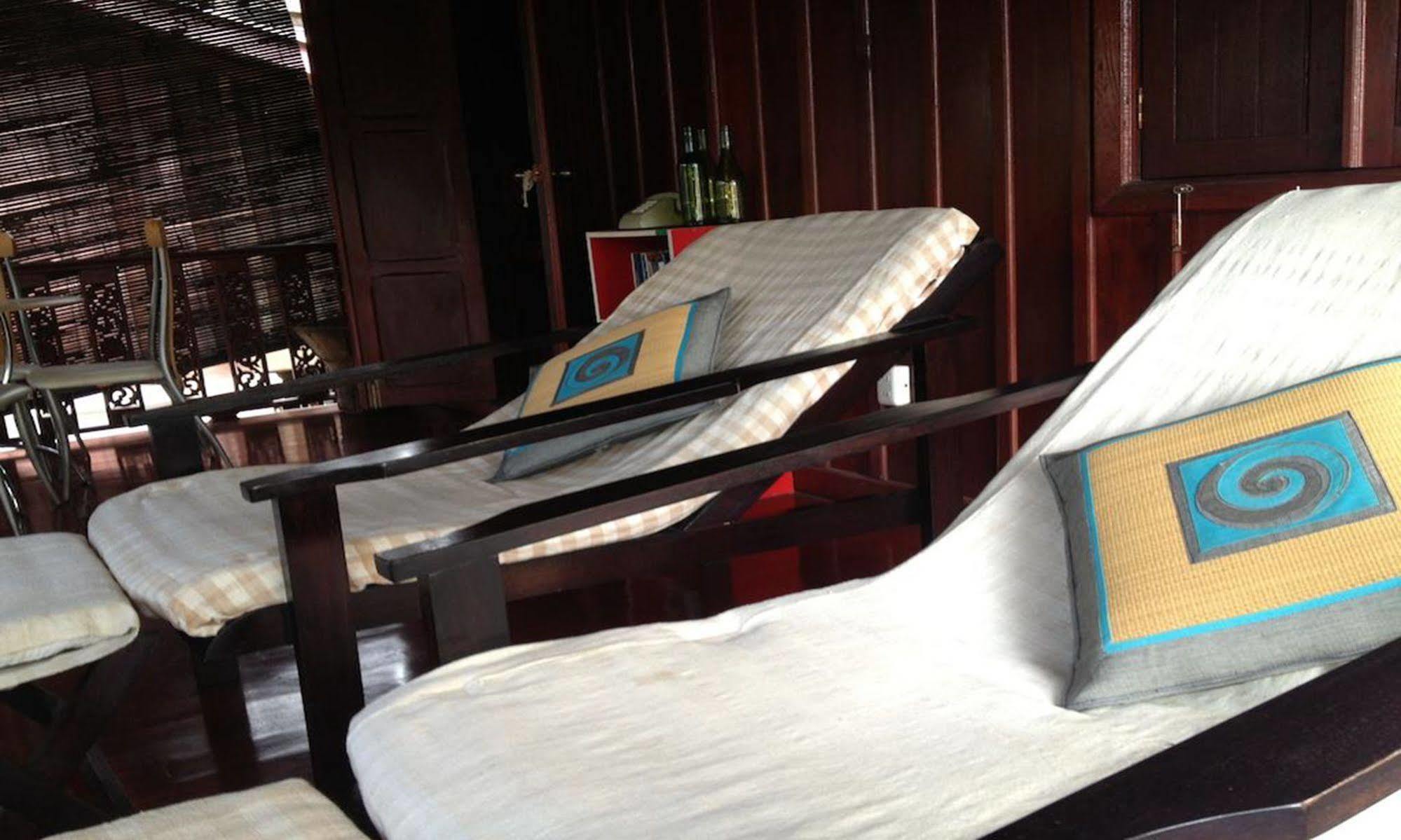 Vanvisa Guesthouse Luang Prabang Bagian luar foto